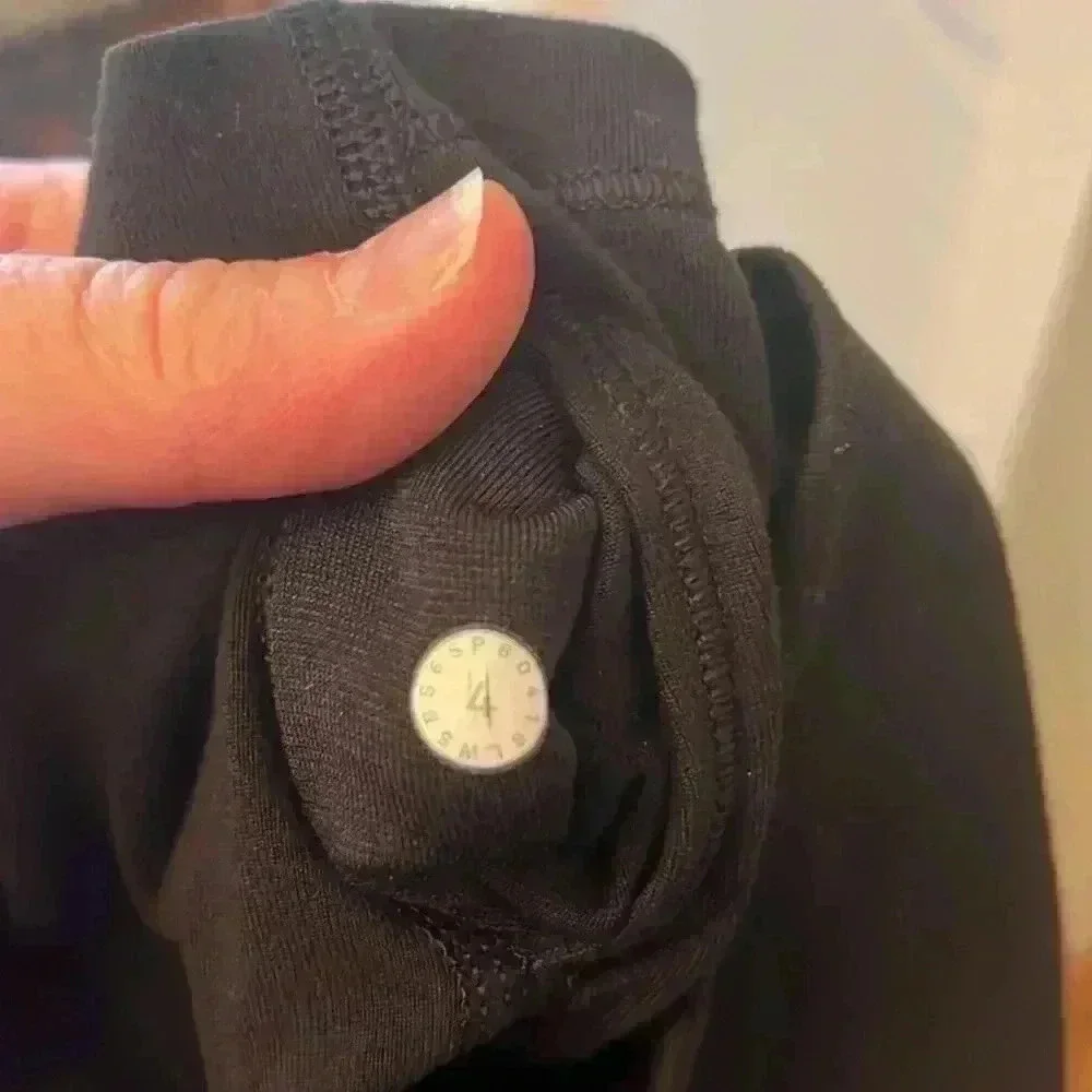 Lululemon Black Leggings with Mesh-Sz 4